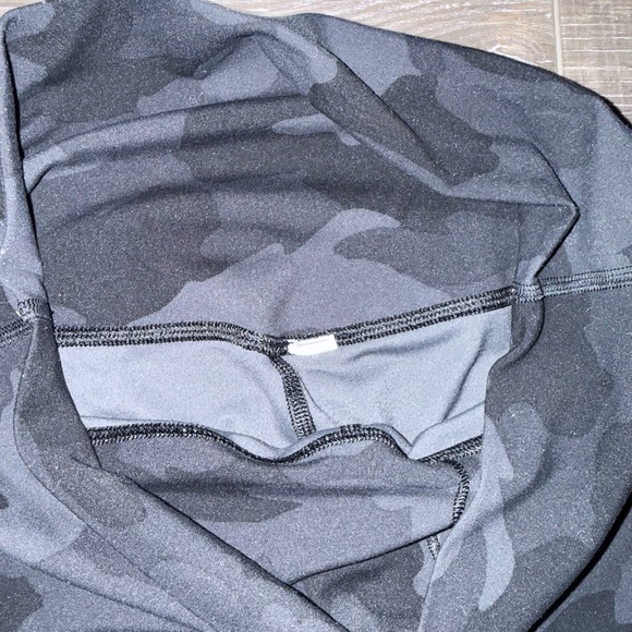 Rare Lululemon Align HR Heritage 365 Camo Deep Coal Multi 28” Size:6 - Picture 9 of 10